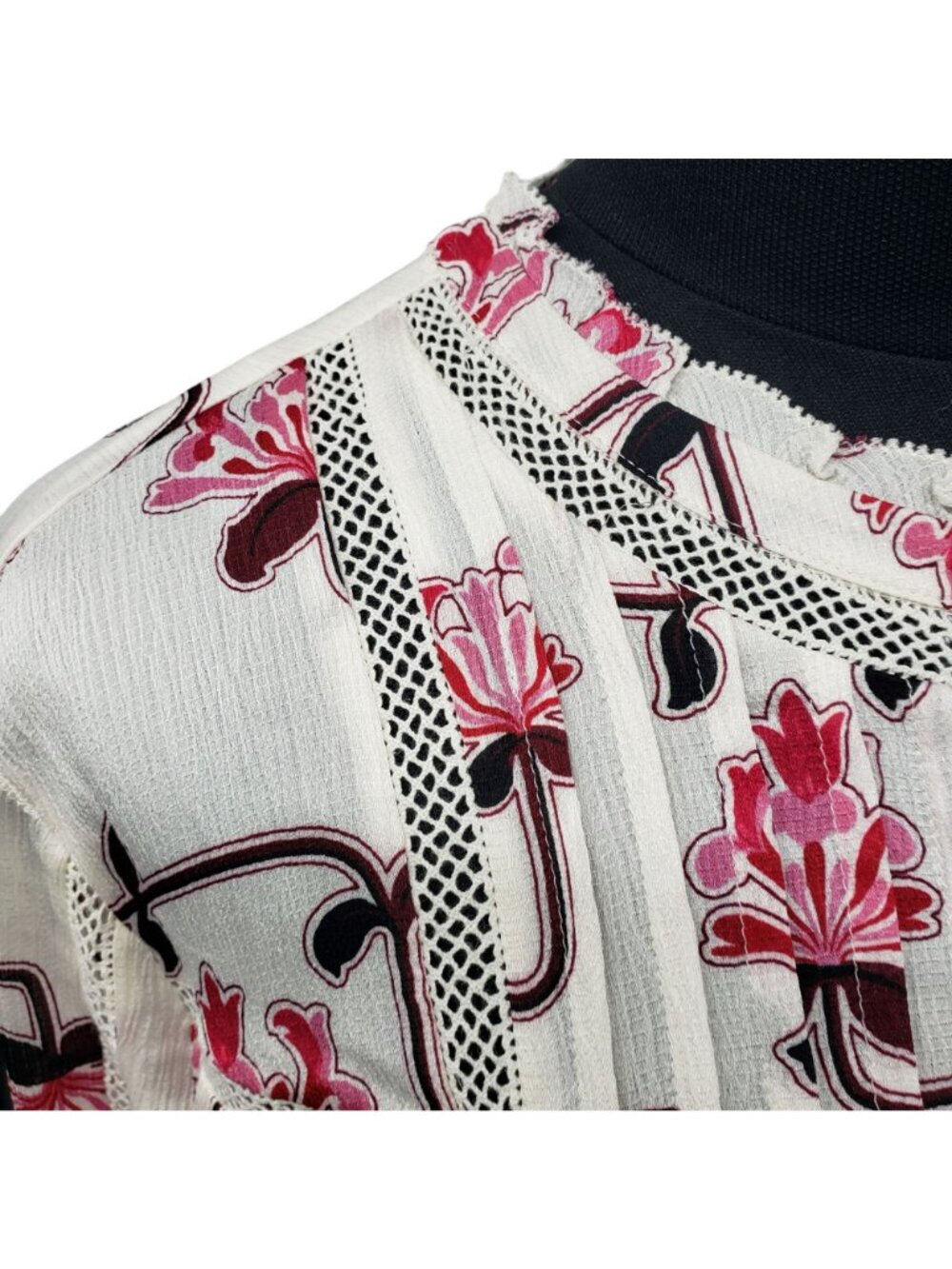 NEW Ann Taylor White Pink Floral Round Neck Boho Blouse Office Pretty Modest - Picture 3 of 13
